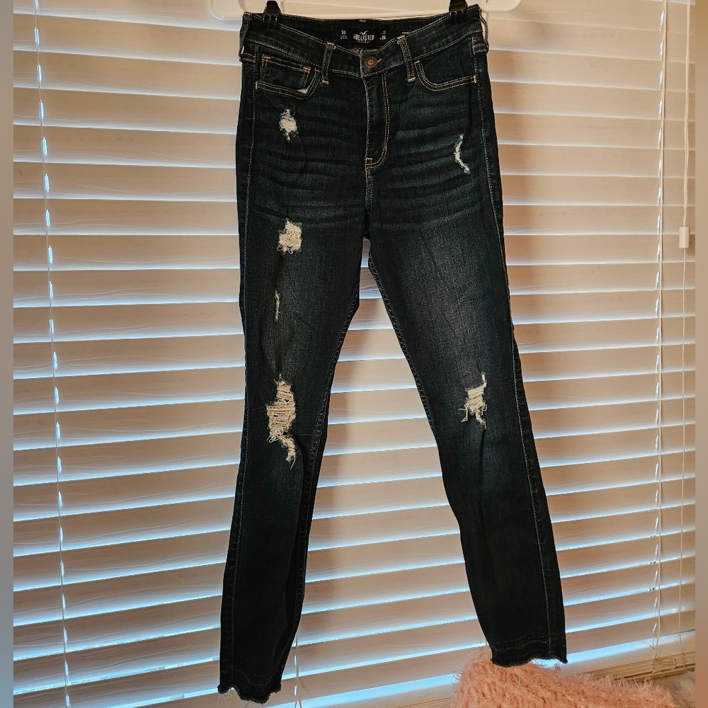 Hollister High Rise Crop Super Skinny Ripped Jeans